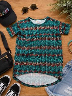 LuLaRoe Gracie Girls Size 6 Teal Geometric Hi-Low Tunic Tee